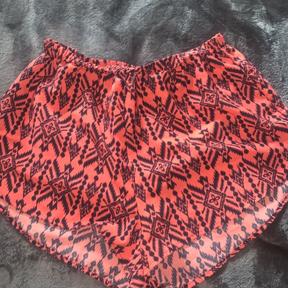 Women Tribal Print Shorts